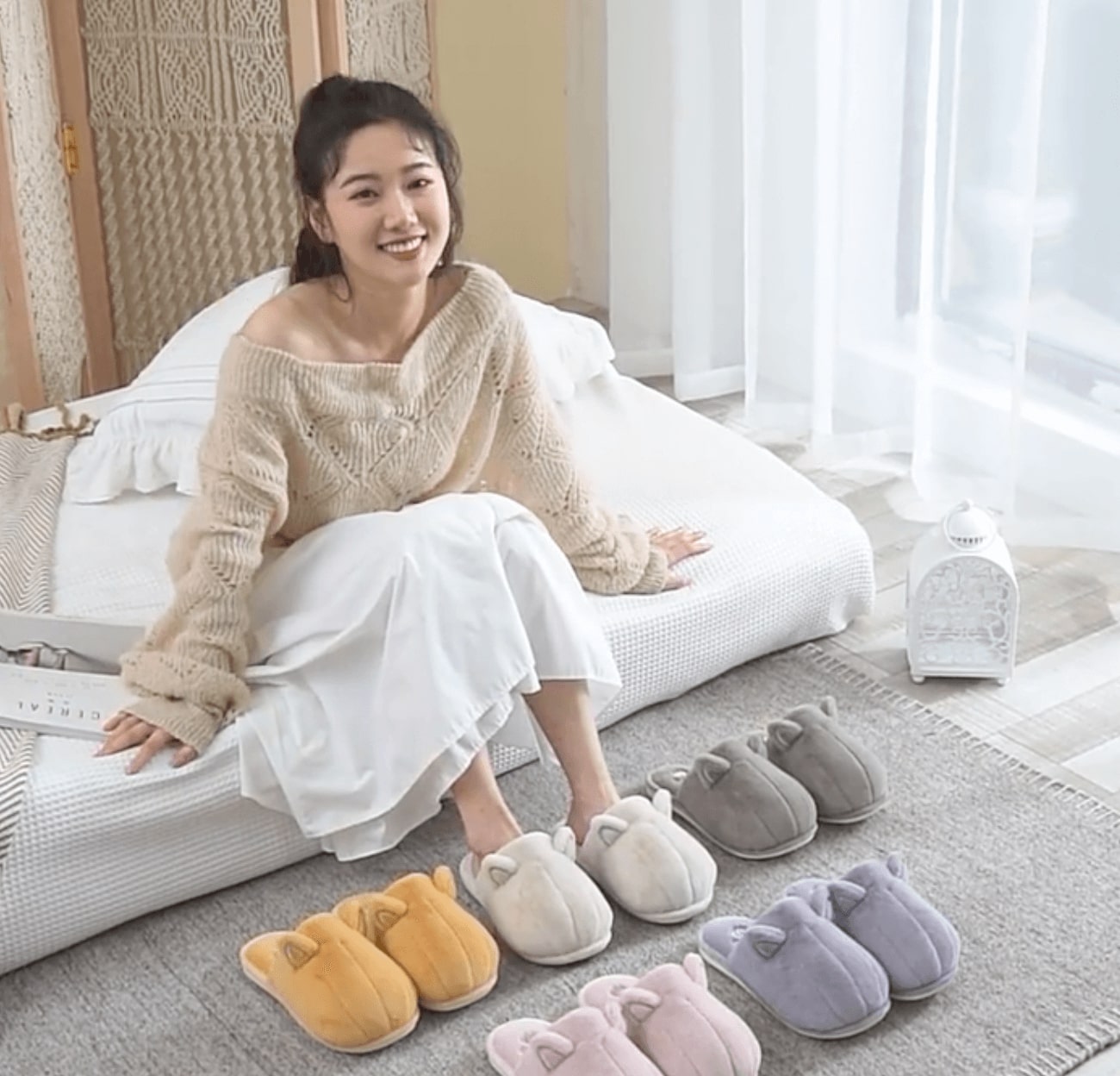 Thick Bedroom Slippers | Mother and Daughter Cute Matching Cat Design | Home Slippers, Indoor Slippers